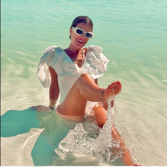 NWT Zara large ruffle swimsuit 🩱 - Picture 7 of 9